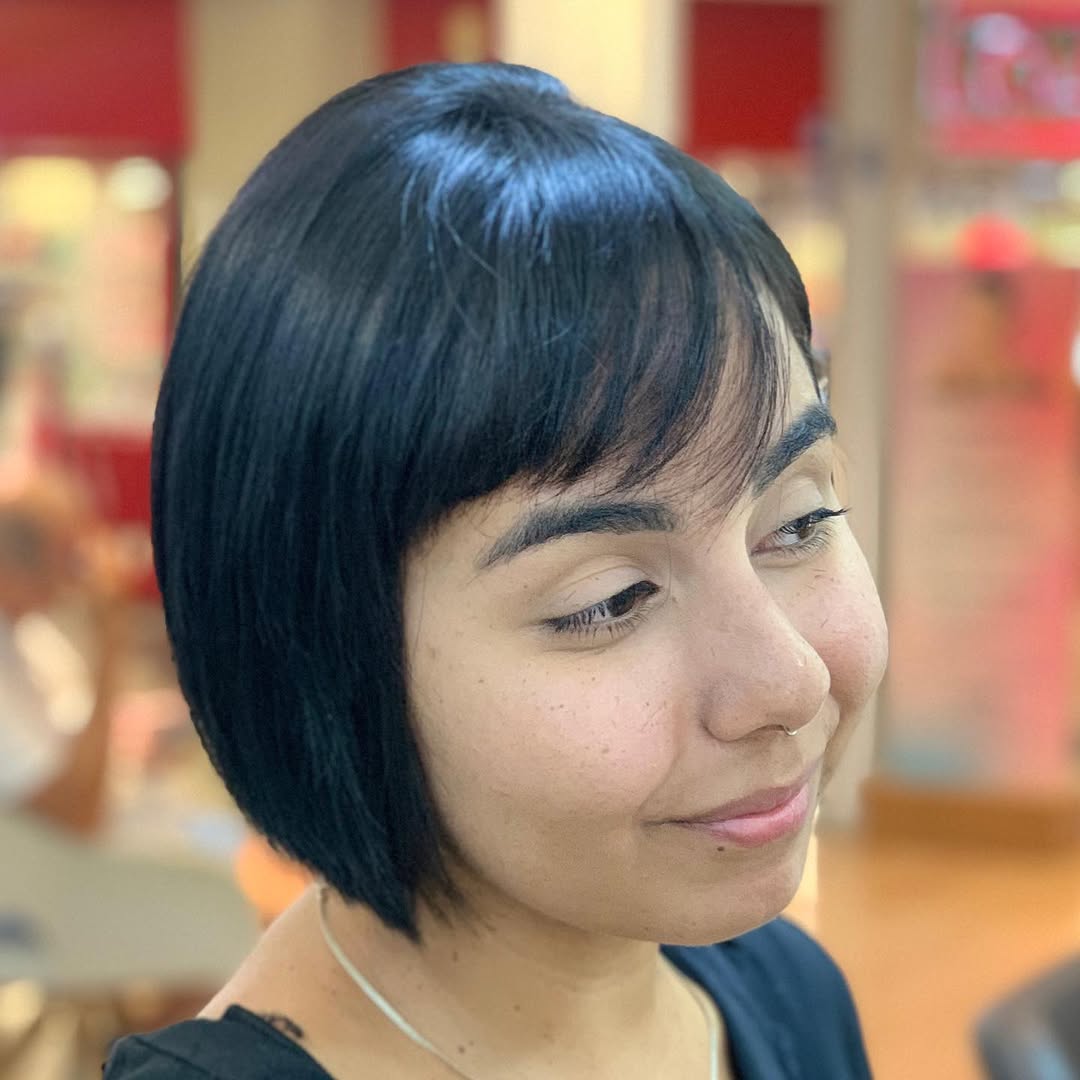 Corte bob preto com franja